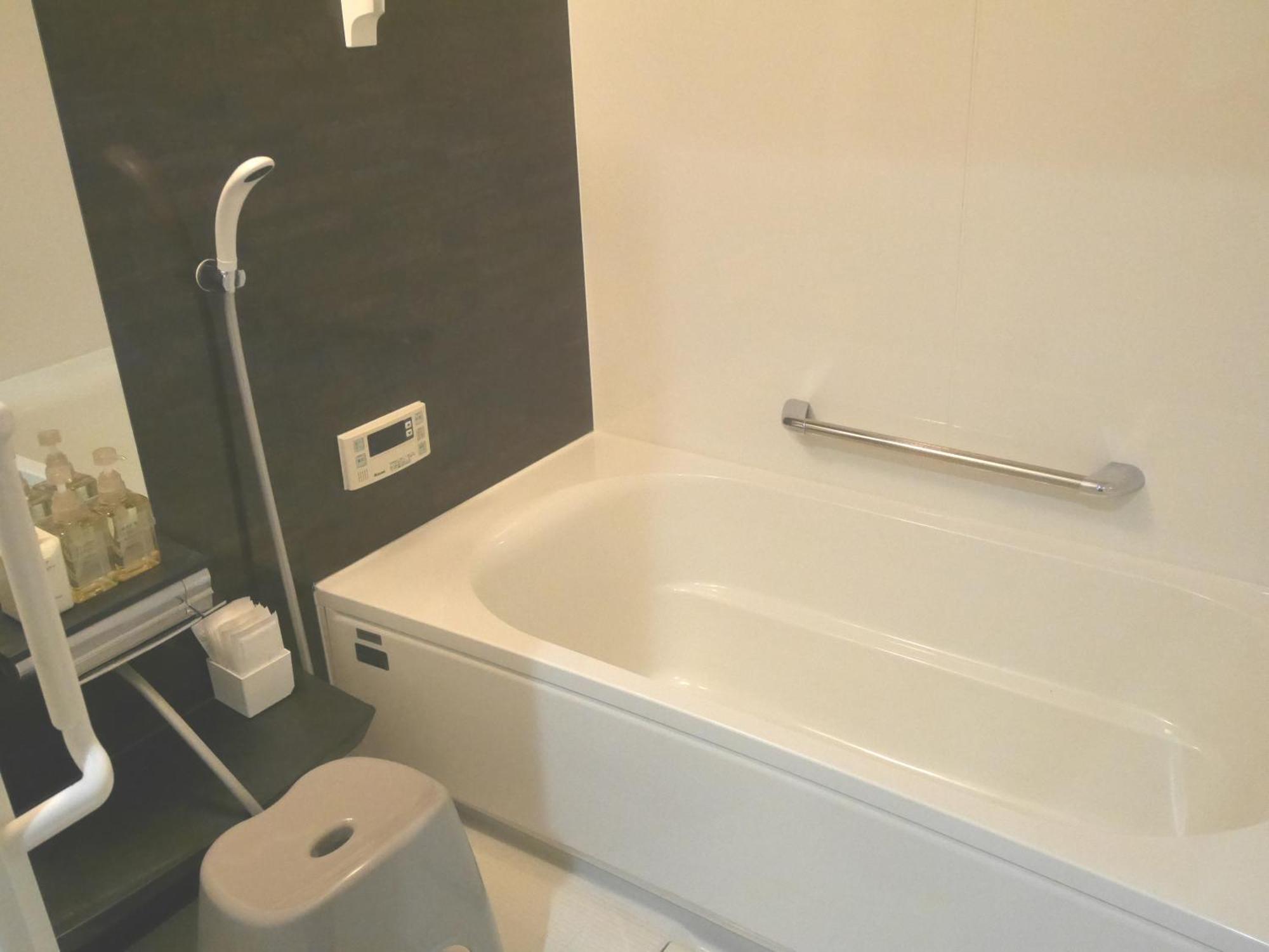 Guesthouse Grande今宮駅前 أوساكا المظهر الخارجي الصورة